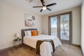 Modern CozySuites on the Town Lake waterfront 17
